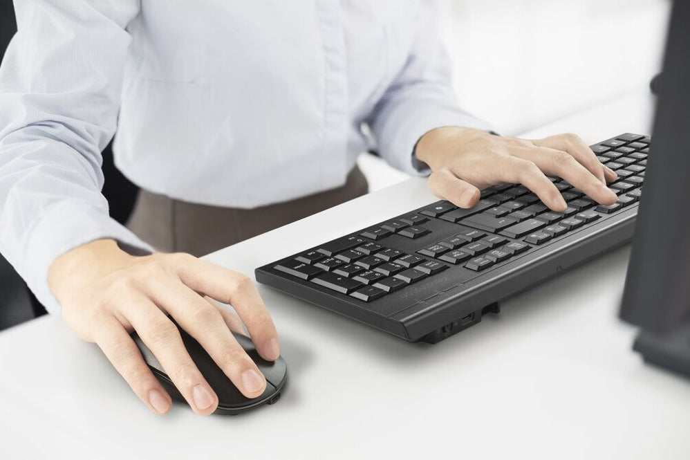 Kensington Kensington KM270 EQ genopladeligt tastatur- og mus-sæt – trådløst